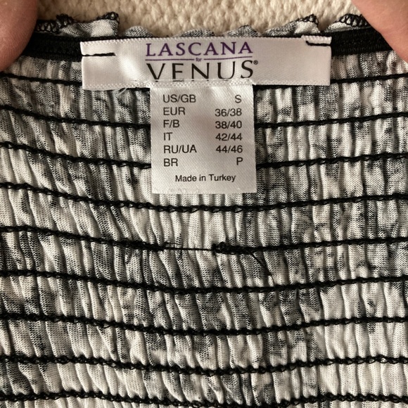 VENUS Smocked top tunic length tank in black & white, sz: small - Picture 7 of 7